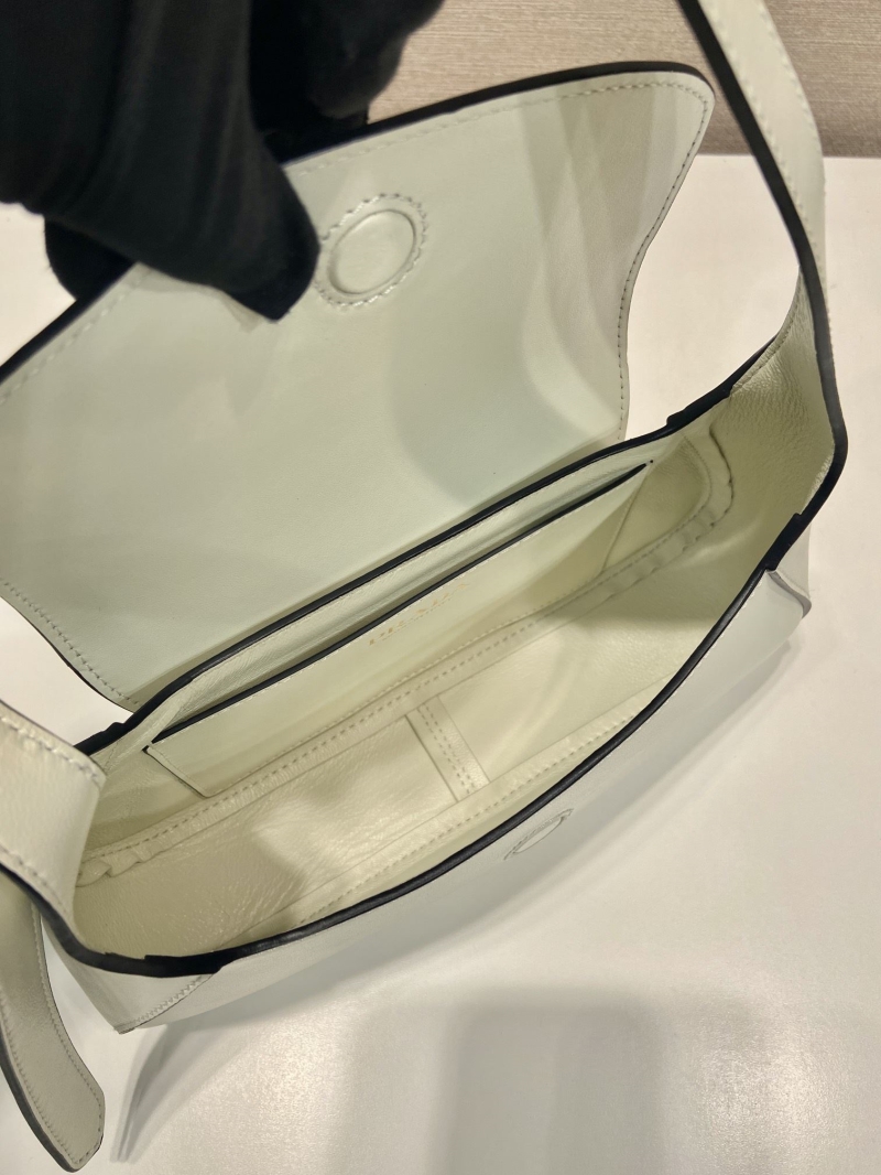 Pra*a hobo bags